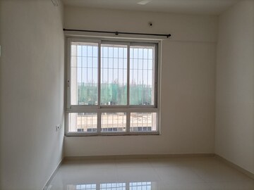 Room in 1 BHK Apartment at Puranik Rumah Bali, Ghodbunder Road – for Sale