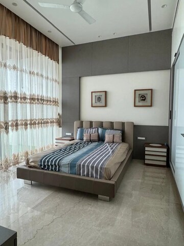 Bedroom in 5 BHK Apartment at Avighna One Avighna Park, Lower Parel – for Rent