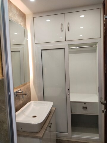 Master Bedroom in 3 BHK Builder Floor at East Of Kailash – for Rent