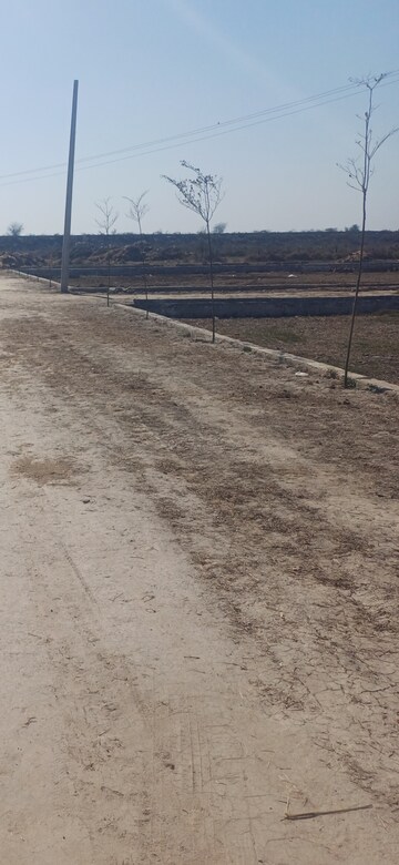  Plot For Sale in Jewar