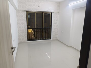 Room in 2 BHK Apartment at Kanakia Spaces Sevens, Andheri East – for Rent