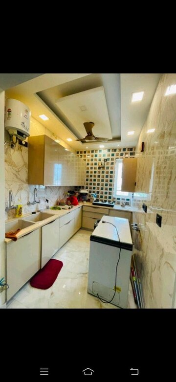 Master Bedroom in 4 BHK Builder Floor at BPTP Parklands Villa, Sector 88 – for Rent