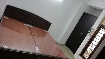Furnished Amenities in 1 BHK Builder Floor at Freedom Fighters Enclave – for Rent