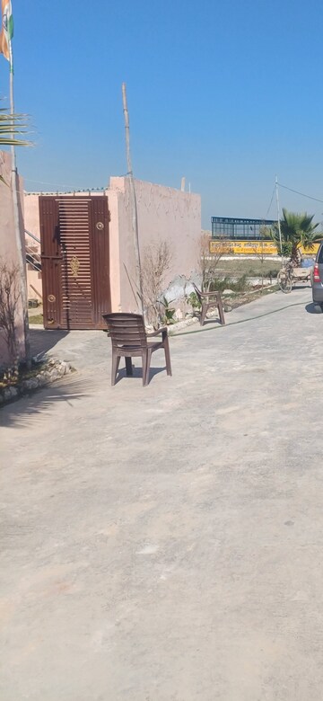  Plot For Sale in Jewar