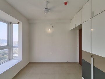 Room in 2 BHK Apartment at Bhartiya Nikoo Homes Phase 2, Thanisandra Main Road – for Sale