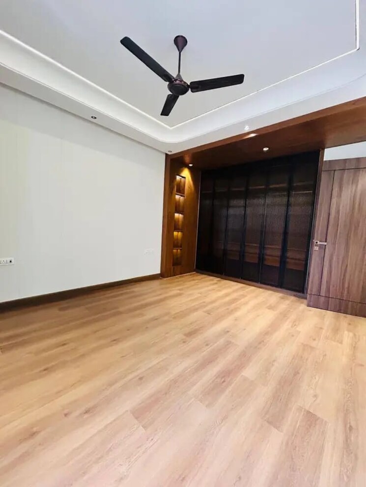 Room, igi airport area 4 Bedroom 2000 Sq.Ft. Apartment In Igi Airport Area Delhi 8314009