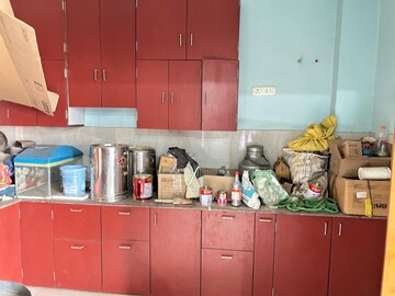 Kitchen in 2 BHK Builder Floor at Gomti Nagar – for Rent