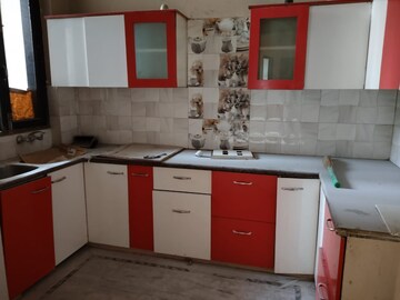Kitchen in 3 BHK Builder Floor at Sector 46 – for Rent