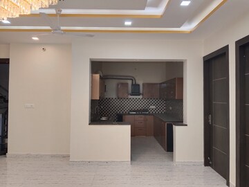 Kitchen in 3 BHK Builder Floor at Gomti Nagar – for Rent