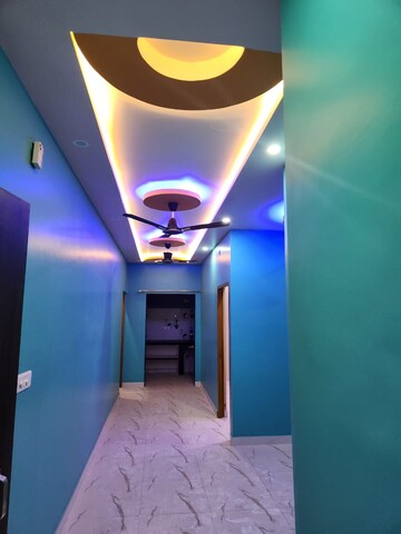 Master Bedroom in 2 BHK Builder Floor at Gomti Nagar – for Rent