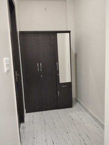 Furnished Amenities in 2 BHK Builder Floor at Gomti Nagar – for Rent