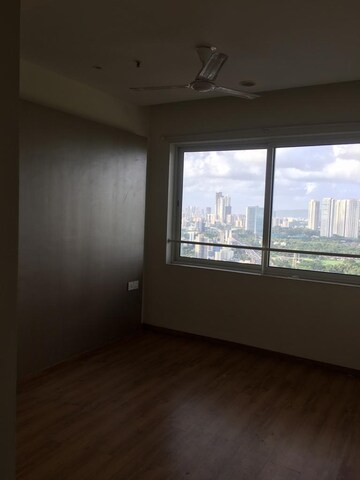 Room in 2 BHK Apartment at Lodha Fiorenza, Goregaon East – for Sale
