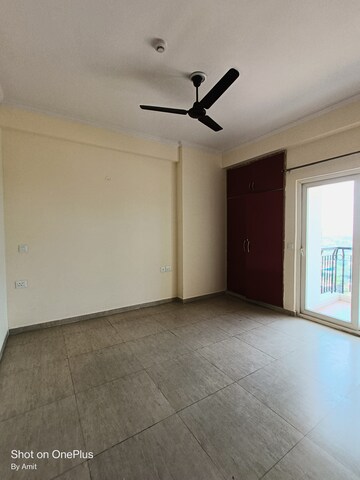 Room in 2 BHK Apartment at Apex Athena, Sector 75 – for Rent