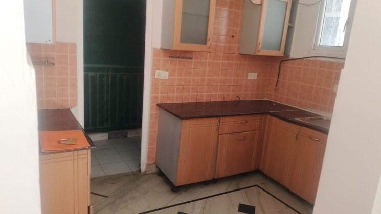 Kitchen, mahagun-maestro 3 Bedroom 1750 Sq.Ft. Apartment In Sector 50 Noida 8314150