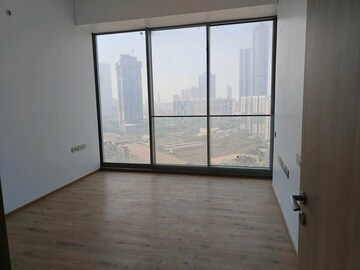 Room in 4 BHK Apartment at Rustomjee Crown, Prabhadevi – for Rent