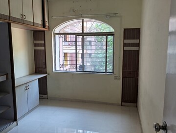 Room in 1 BHK Apartment at Sawant Plaza, Dhankawadi – for Rent