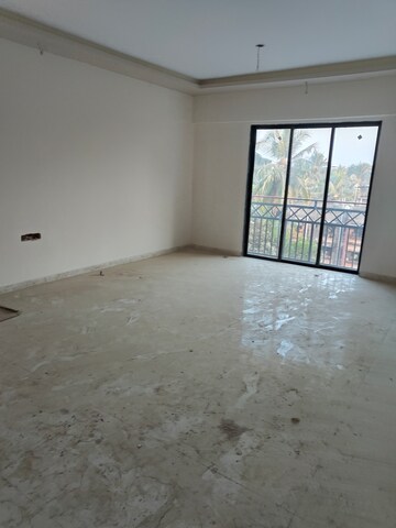 Room in 4 BHK Apartment at Vasai West – for Sale
