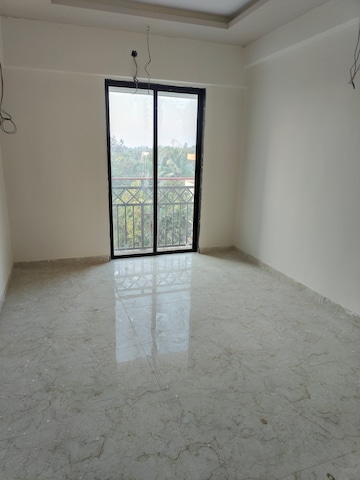Room in 4 BHK Apartment at Vasai West – for Sale
