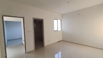 Room in 3 BHK Apartment at GM Global Techies Town, Electronic City Phase I – for Sale