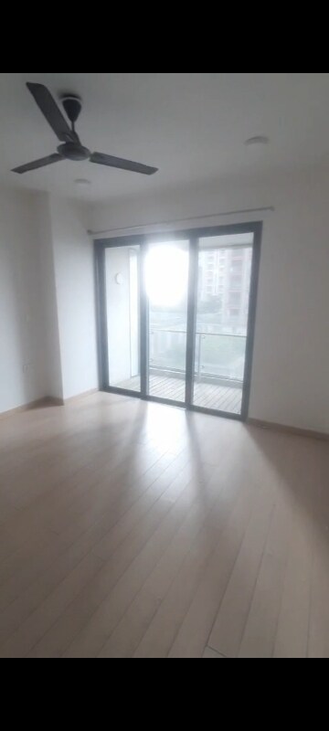 1 BHK Apartment For Rent in Lodha New Cuffe Parade, Wadala
