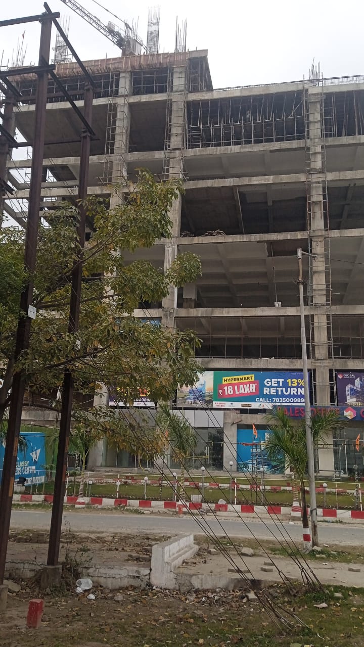 Retail Shop For Sale in Global Business Square 