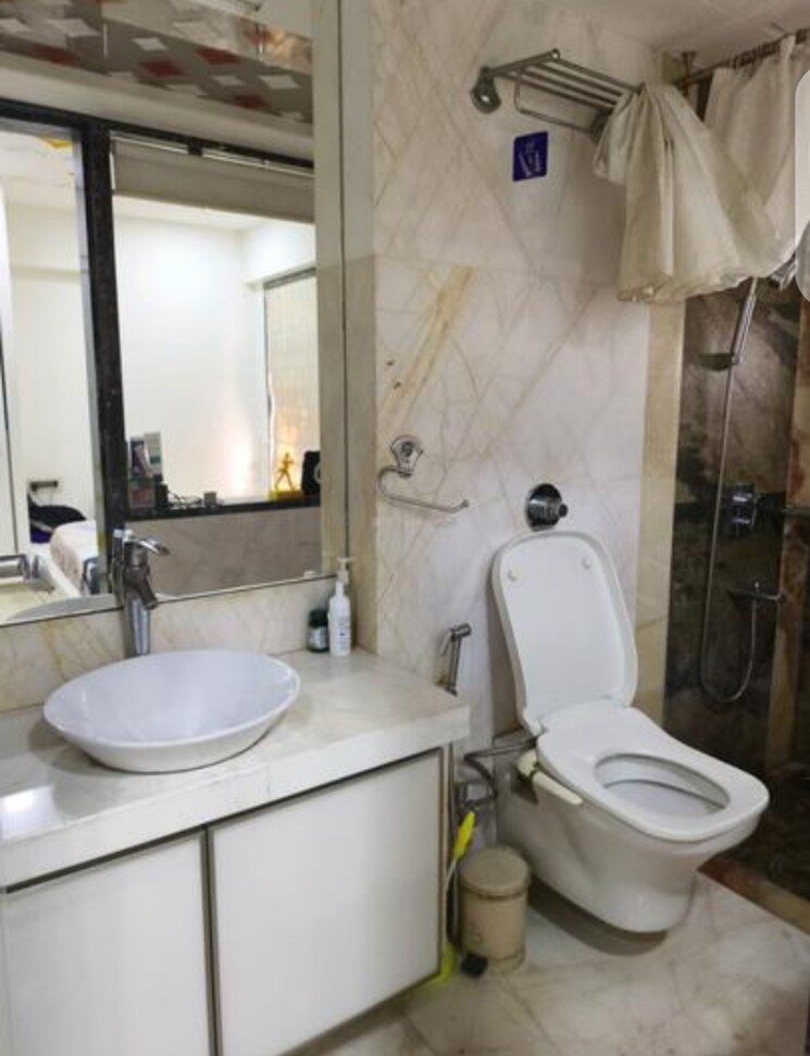 Bathroom, ankur-serenity 5 Bedroom 2800 Sq.Ft. Penthouse In Santacruz West Mumbai 8314385