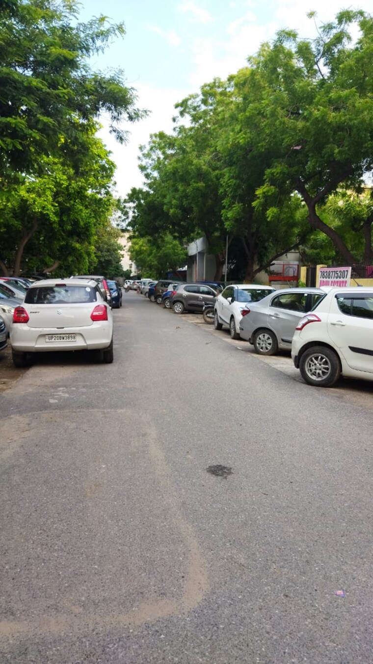 Exterior View, jasola vihar 2 Bedroom 600 Sq.Ft. Apartment In Jasola Vihar Delhi 8314387