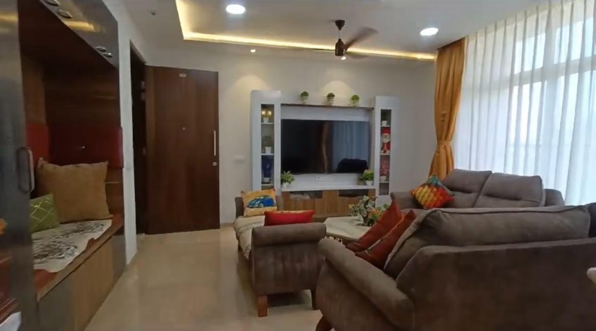 2 BHK Apartment For Sale in Hiranandani Estate