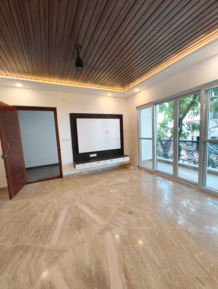 Room, rs-nest 3 Bedroom 2000 Sq.Ft. Builder Floor In Indiranagar Bangalore 8314451