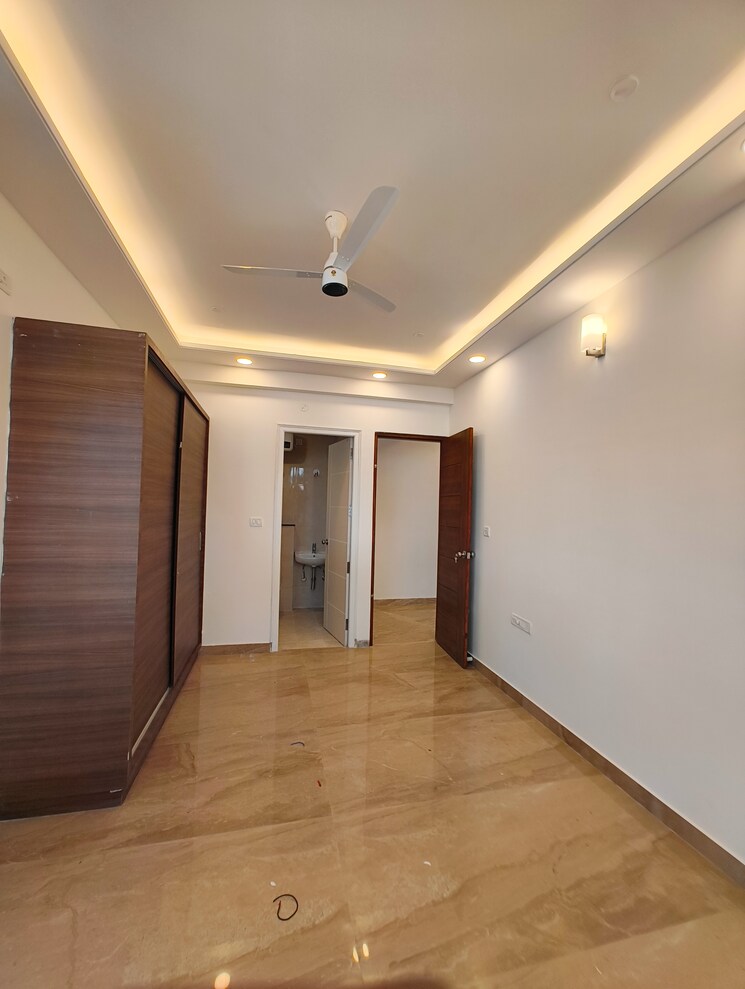 Room, rs-nest 3 Bedroom 2000 Sq.Ft. Builder Floor In Indiranagar Bangalore 8314451
