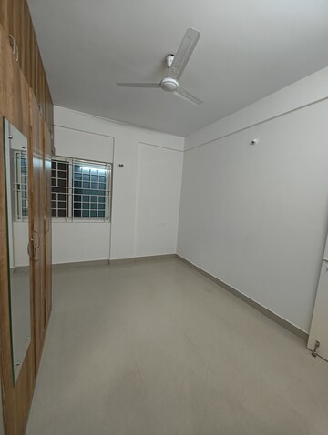 Room in 2 BHK Builder Floor at Kaypee Grandeur Indiranagar, Indiranagar – for Rent