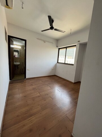 Room in 2 BHK Apartment at Lodha Palava City Lakeshore Greens, Dombivli East – for Rent