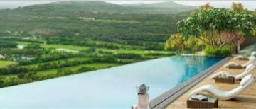 Swimming Pool in 4 BHK Builder Floor at Shapoorji Pallonji Vanaha Golfland, Lavale – for Sale