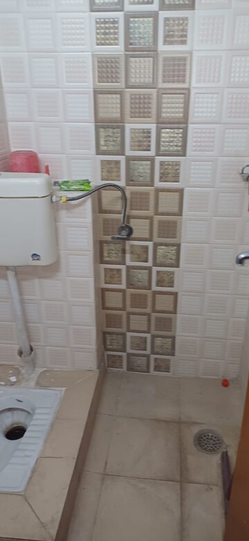 Bathroom in 2 BHK Villa at Gomti Nagar – for Rent