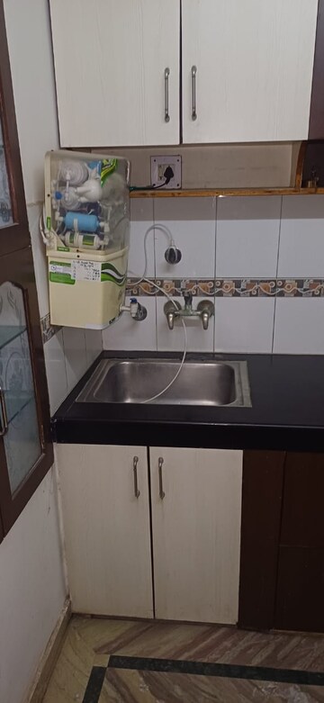 Kitchen in 2 BHK Villa at Gomti Nagar – for Rent