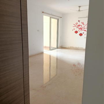 Room in 2 BHK Apartment at Ganga Platino, Kharadi – for Sale