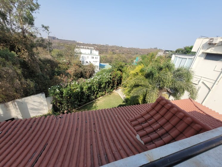 Balcony, jubilee hills 5 Bedroom 738 Sq.Yd. Independent House In Jubilee Hills Hyderabad 8314568