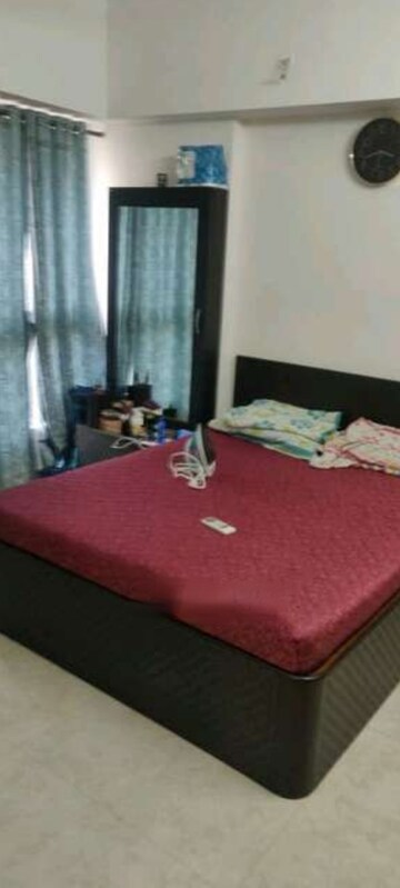 Bedroom in 2 BHK Apartment at Lodha Amara, Kolshet Road – for Rent