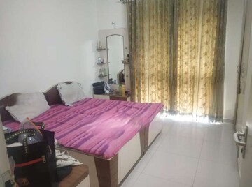 Bedroom in 2 BHK Apartment at Sheth Vasant Lawns, Laxmi Nagar – for Rent