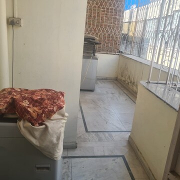 Balcony in 3 BHK Builder Floor at Sector 52 – for Rent
