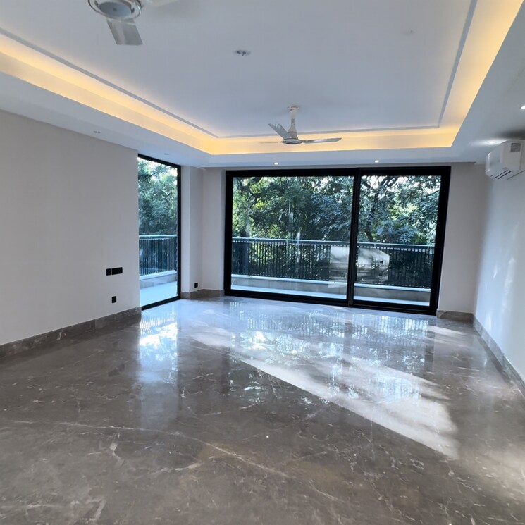 undefined, rajinder nagar 4 Bedroom 660 Sq.Yd. Apartment In Rajinder Nagar Delhi 8314668