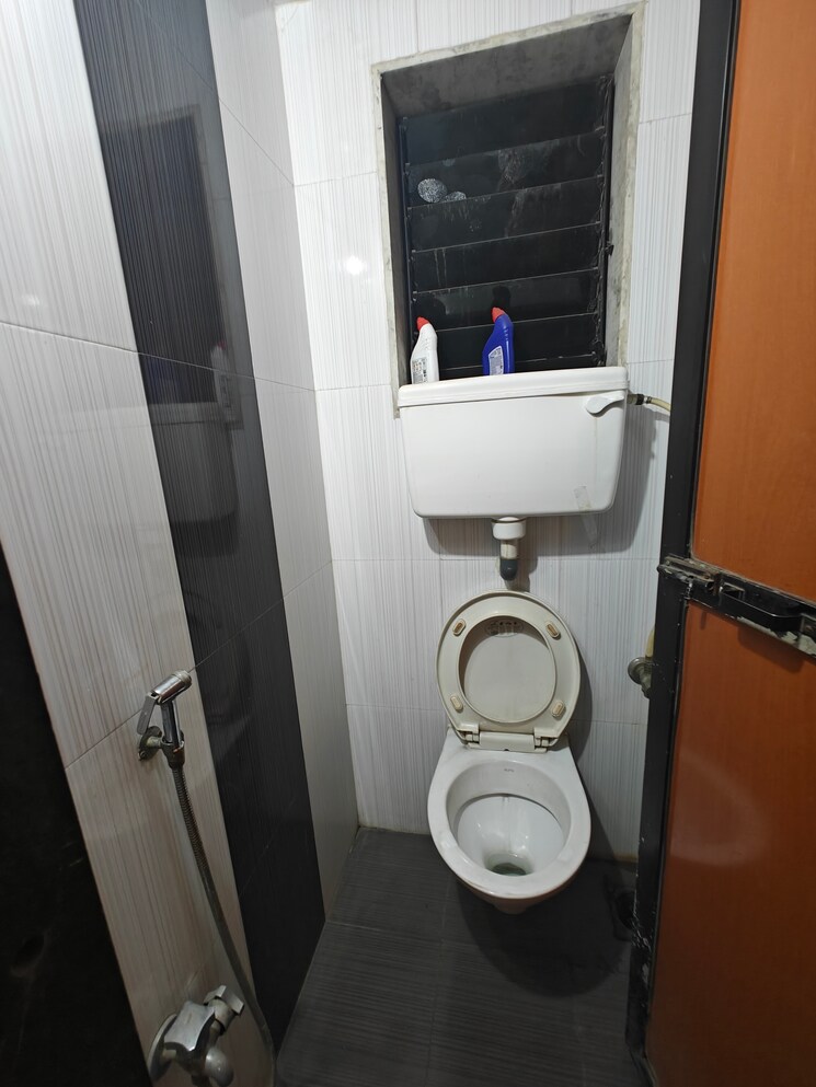 Bathroom, shreeji-seva-chs 1 Bedroom 650 Sq.Ft. Apartment In Seawoods Sector 42 Navi Mumbai 8314677