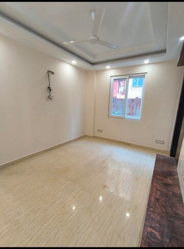 Room in 2 BHK Builder Floor at Lajpat Nagar – for Sale