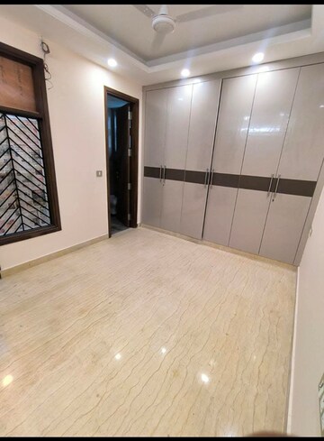 Room in 2 BHK Builder Floor at Lajpat Nagar – for Sale