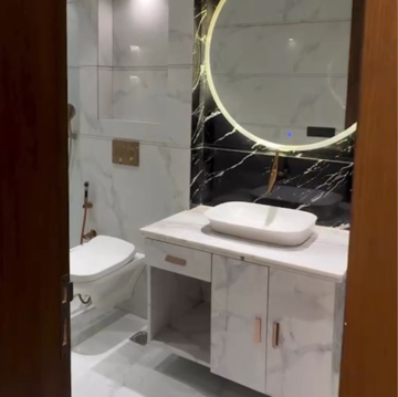 Kitchen in 3 BHK Builder Floor at New Rajinder Nagar – for Sale