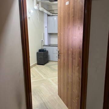 Bathroom in 2 BHK Builder Floor at Sector 43 – for Rent