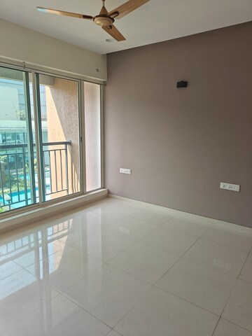 Room in 3 BHK Apartment at L&T Seawoods Residences Phase 2, Seawoods – for Rent