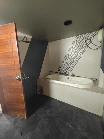 Staircase in 4 BHK Apartment at Tulsi Sagar, Nerul – for Rent