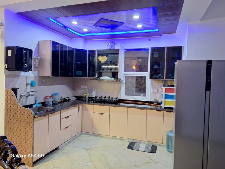 Kitchen, pratap-vihar-gda-flats 3 Bedroom 1600 Sq.Ft. Builder Floor In Pratap Vihar Ghaziabad 8314728