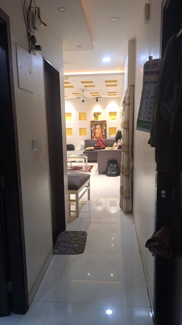 2 BHK Apartment For Rent in Runwal Pearl, Manpada